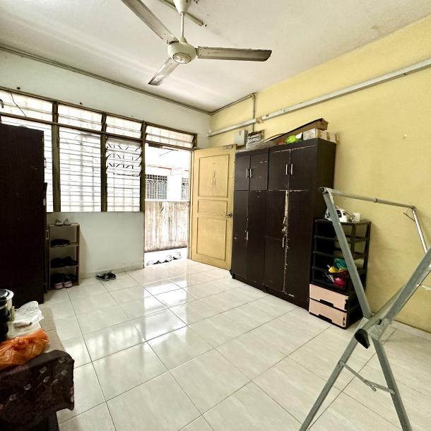 Mentari Court Apartment, Bandar Sunway, Petaling Jaya For Sale Below Market-6