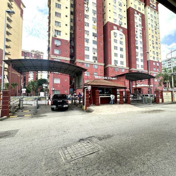 Mentari Court Apartment, Bandar Sunway, Petaling Jaya For Sale Below Market-1