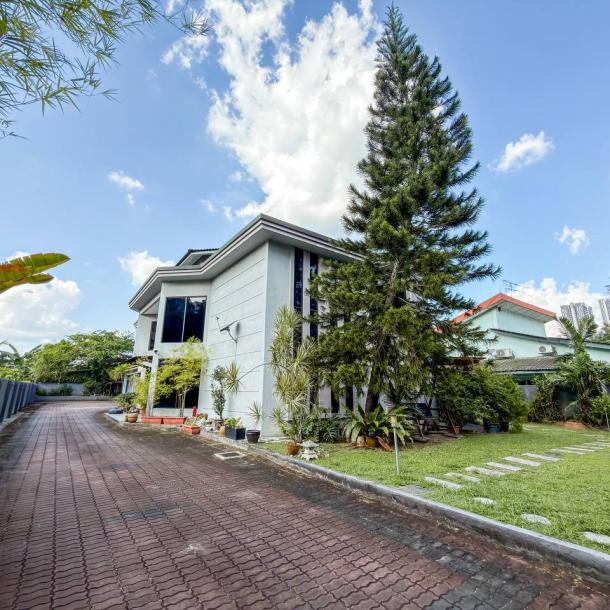 Taman Kanagapuram, Seksyen 18, Petaling Jaya Double Storey Bungalow House For Sale-6