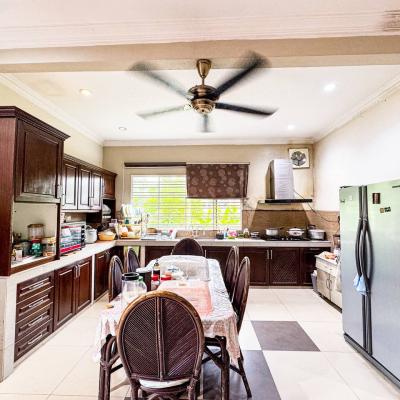 Perdana Heights, Seksyen U10, Shah Alam Double Storey Bungalow for sale BIG LAND