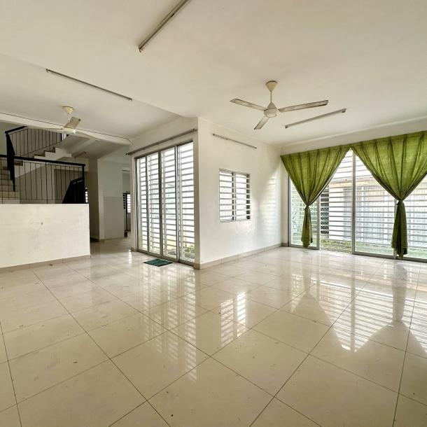 Puncak Bestari, Puncak Alam Double Storey Terrace House End lot with Extra Land for sale-6