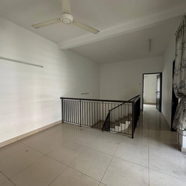 Puncak Bestari, Puncak Alam Double Storey Terrace House End lot with Extra Land for sale-9