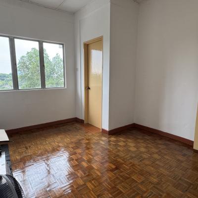 Pangsapuri Lili Bukit Subang, Seksyen U16, Shah Alam TERMURAH